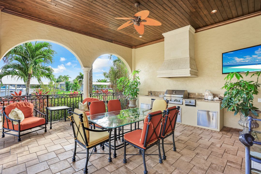 4907 Pelican Blvd, Cape Coral, FL 33914