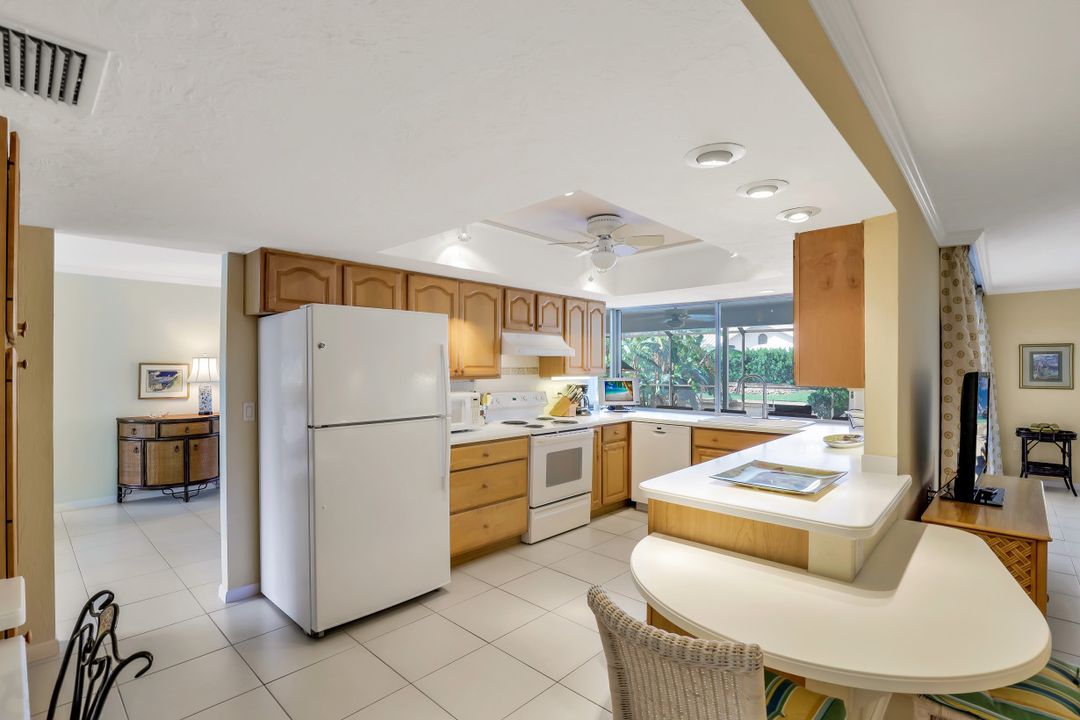 5165 Starfish Ave, Naples, FL 34103