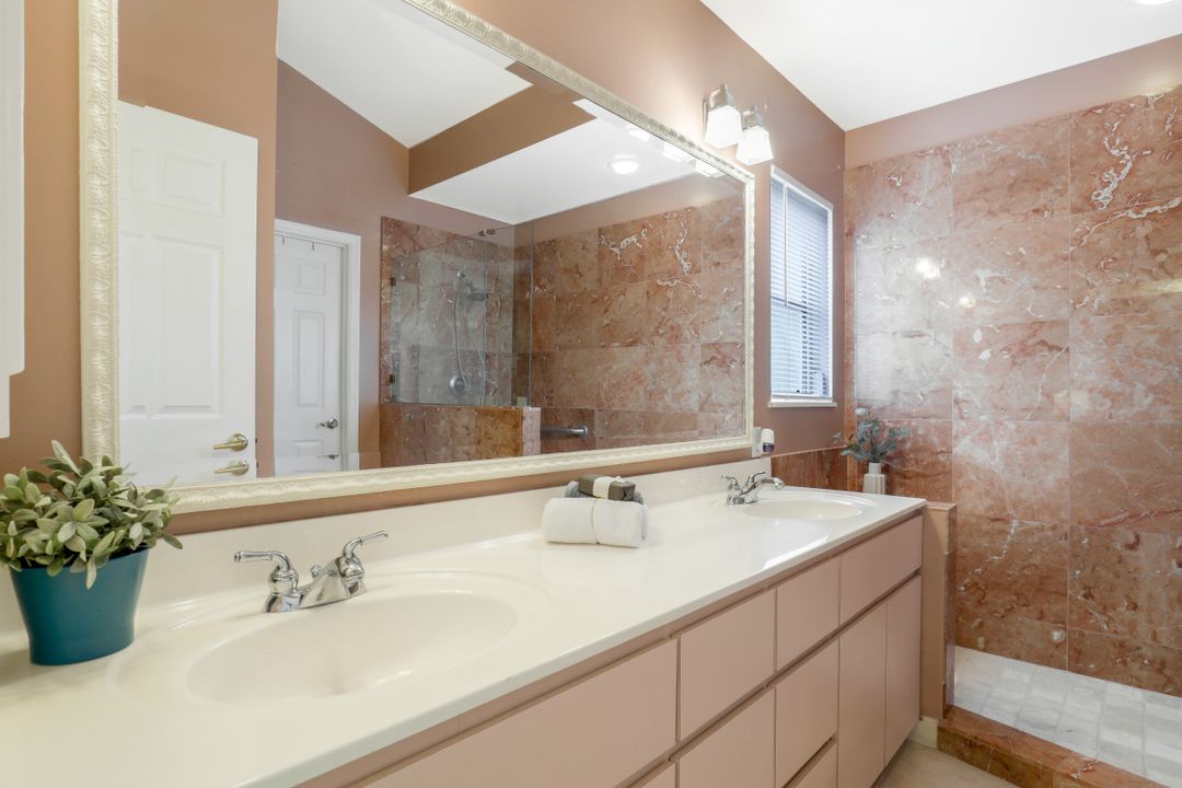 11431 Waterford Village Dr, Fort Myers, FL 33913