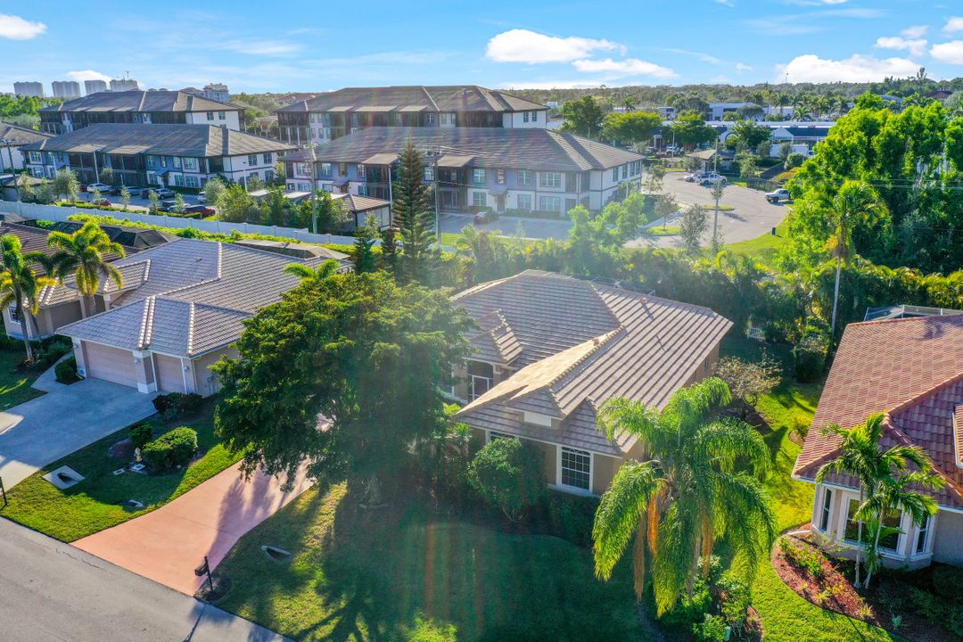 28388 Del Lago Way, Bonita Springs, FL 34135