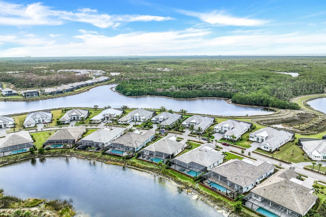 6231 Megans Bay Dr, Naples, FL 34112