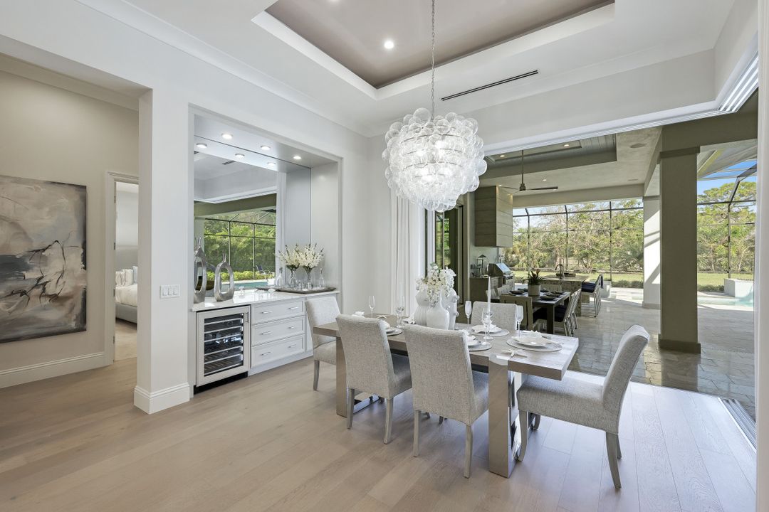 603 West St, Naples, FL 34108