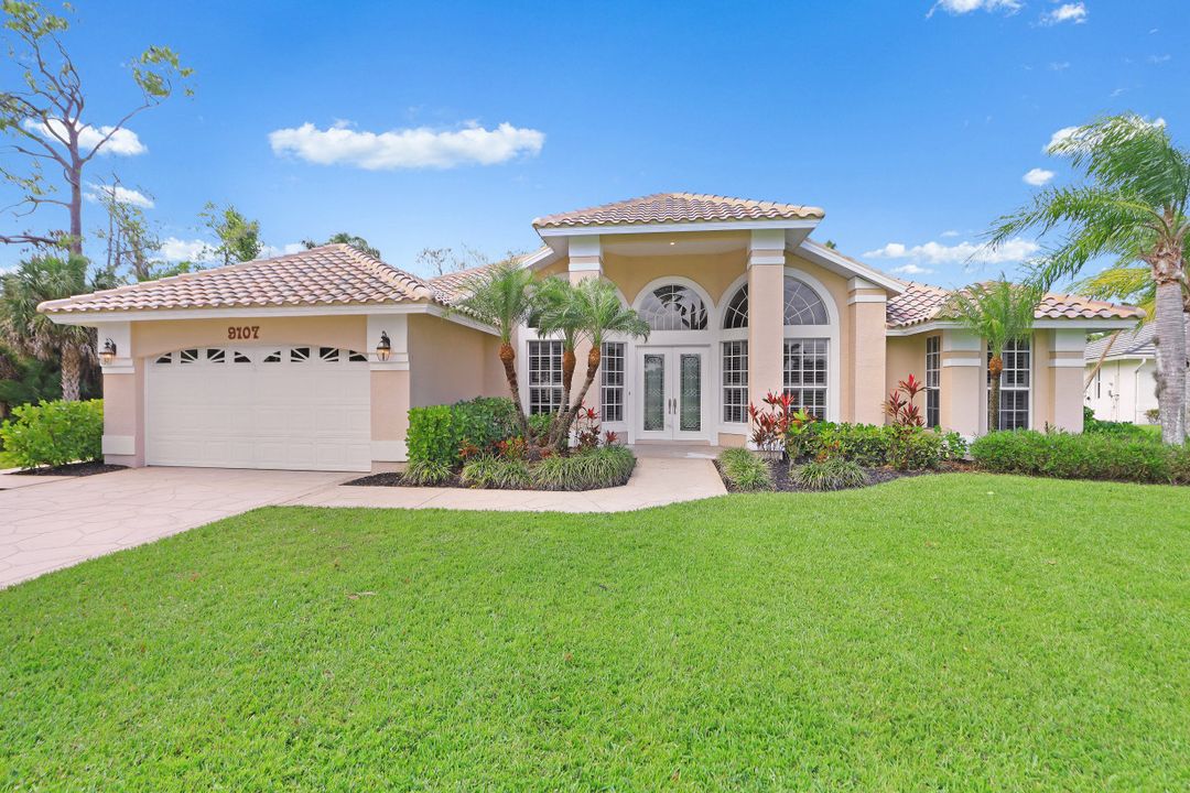 9107 Pinnacle Ct, Naples, FL 34113