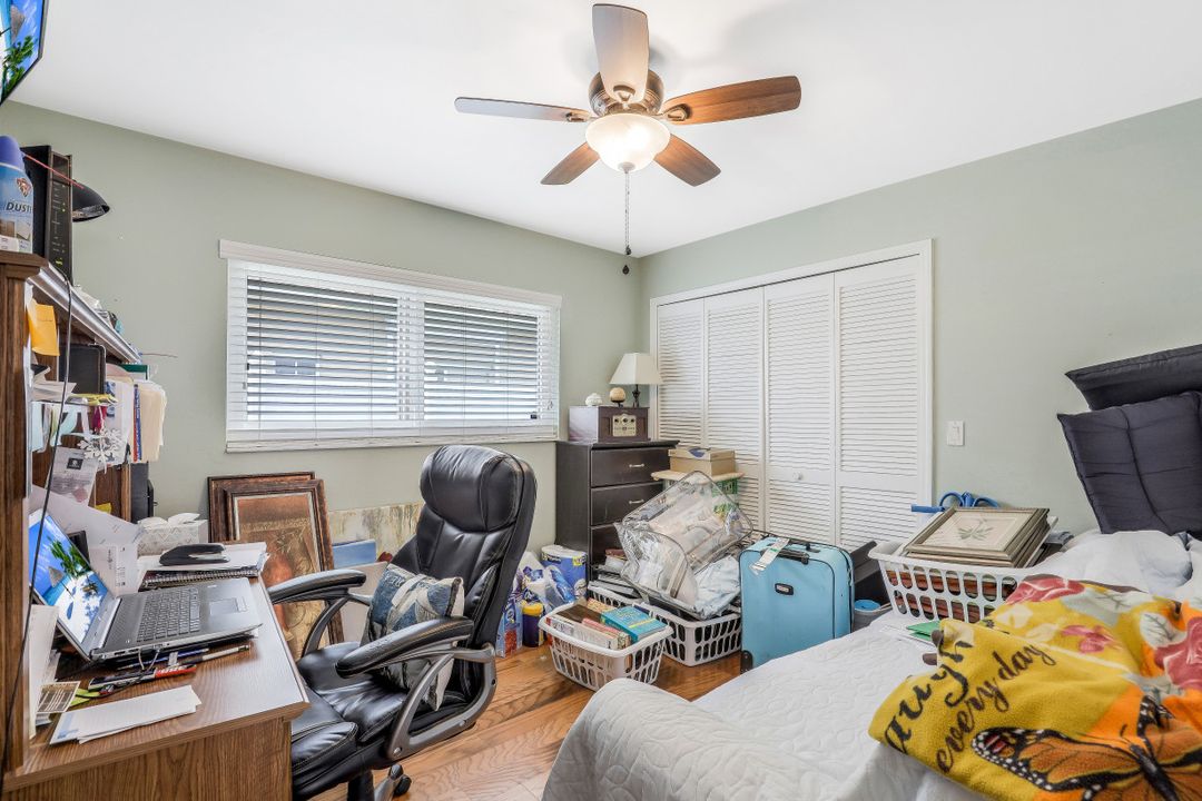 28 SE 12th Ave, Cape Coral, FL 33990