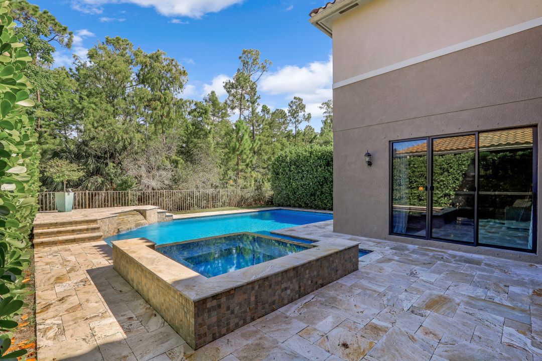 3407 Pacific Dr, Naples, FL 34119