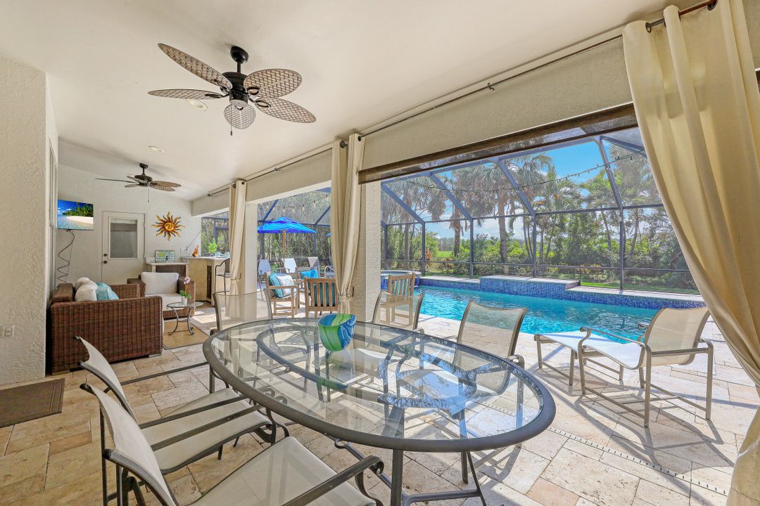 6485 Autumn Woods Blvd, Naples, FL 34109