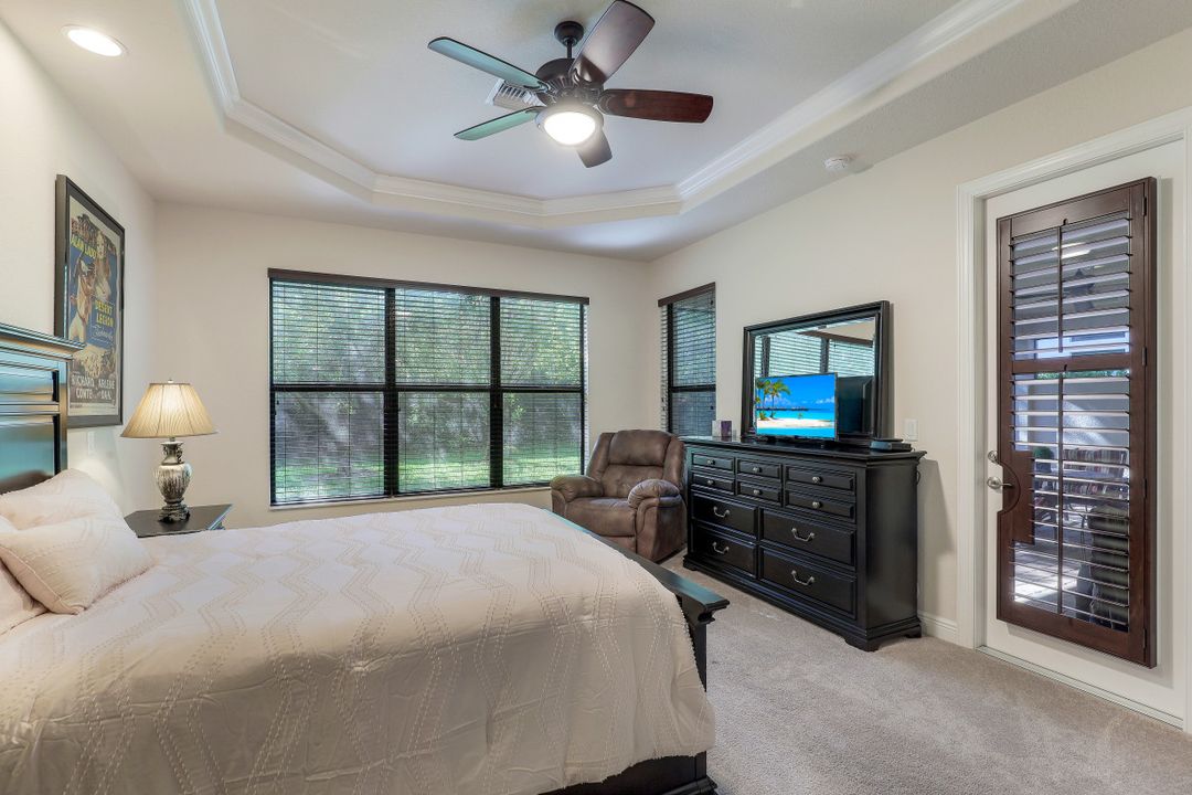 9880 Alhambra Ln, Bonita Springs, FL 34135