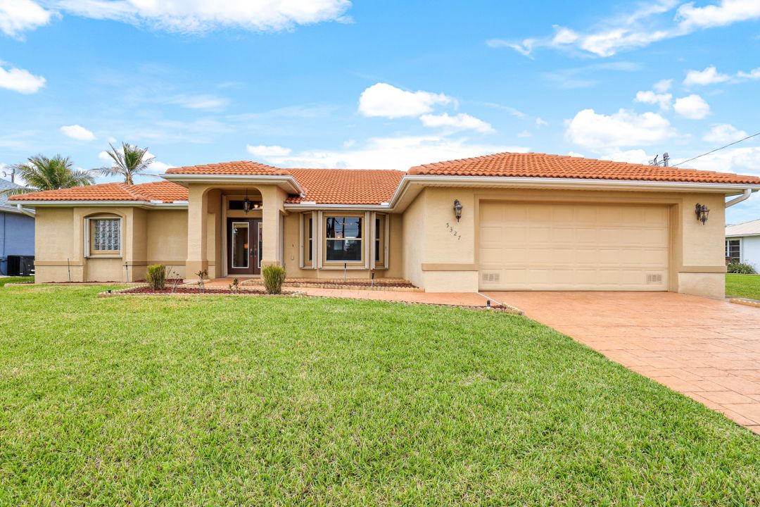 5327 SW 21st Pl, Cape Coral, FL 33914