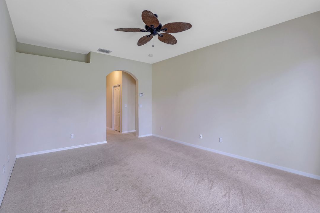 20060 Rookery Dr, Estero, FL 33928