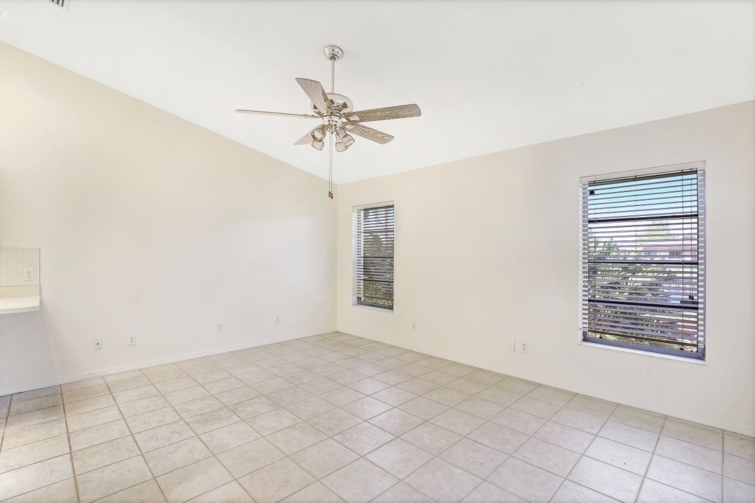 1121 SE 21st St, Cape Coral, FL 33990