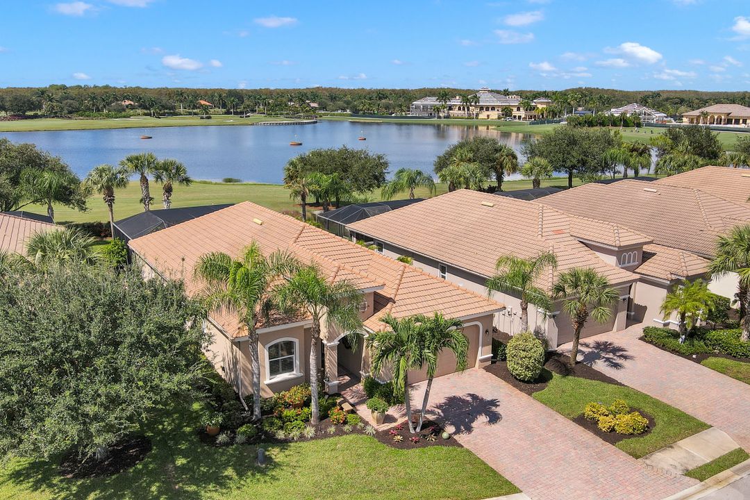 10327 Gator Bay Ct, Naples, FL 34120