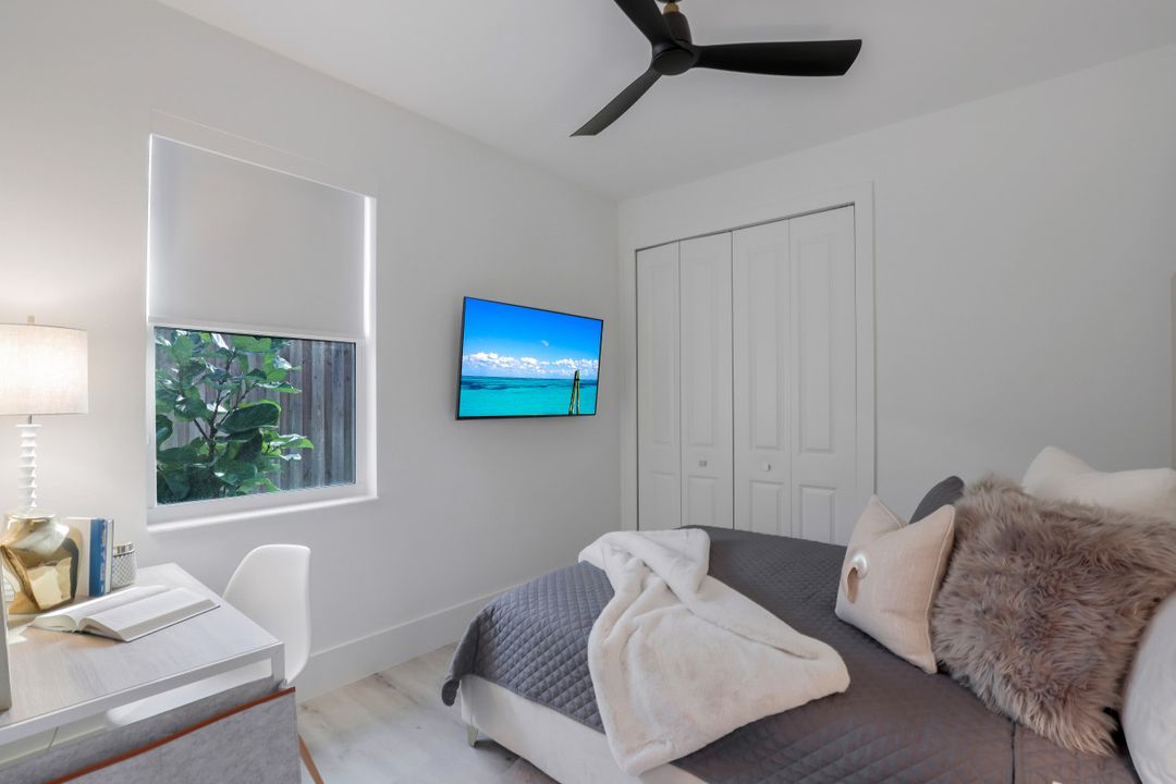 5995 Lancewood Way, Naples, FL 34116