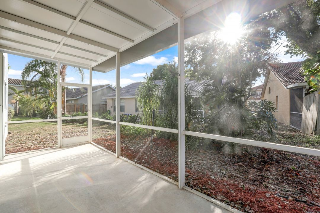 12530 Eagle Pointe Cir, Fort Myers, FL 33913