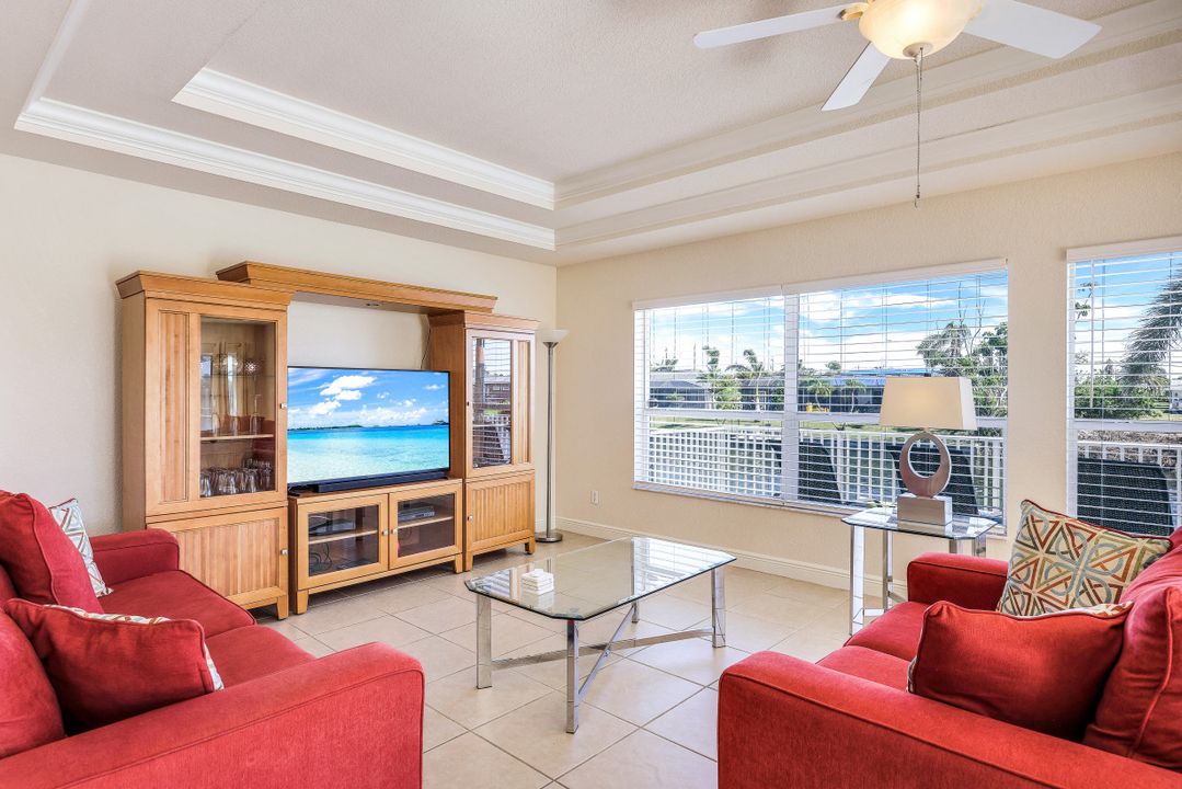 3317 SW 5th Pl, Cape Coral, FL 33914