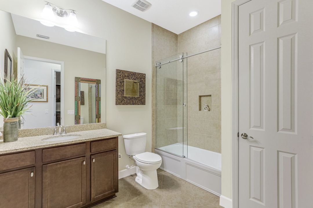 9167 Isla Bella Cir, Bonita Springs, FL 34135