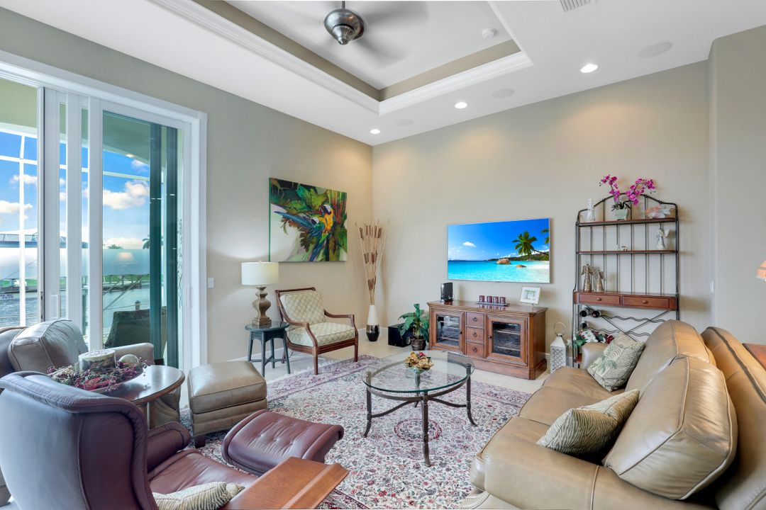 2405 SW 50th St, Cape Coral, FL 33914