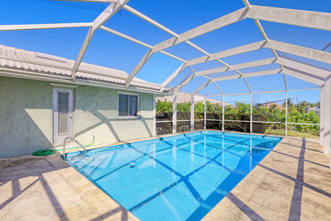 1359 Waikiki Ct, Marco Island, FL 34145