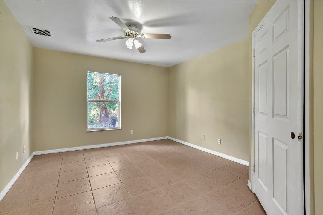 3250 Cottage Grove Ave, Naples, FL 34112