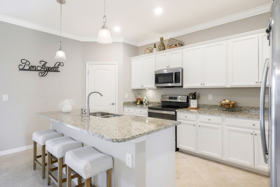 15551 Pascolo Ln, Fort Myers, FL 33908