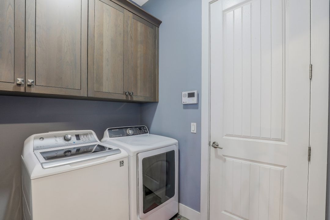 602 NW 32nd Pl, Cape Coral, FL 33993