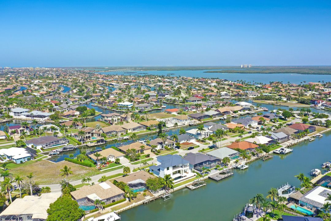 1857 Woodbine Ct, Marco Island, FL 34145