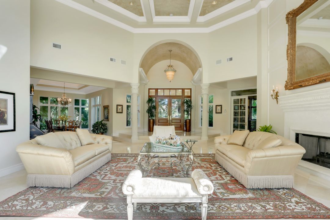 4309 Brynwood Dr, Naples, FL 34119