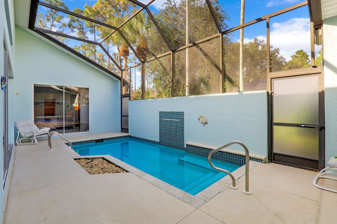 693 Mainsail Pl, Naples, FL 34110