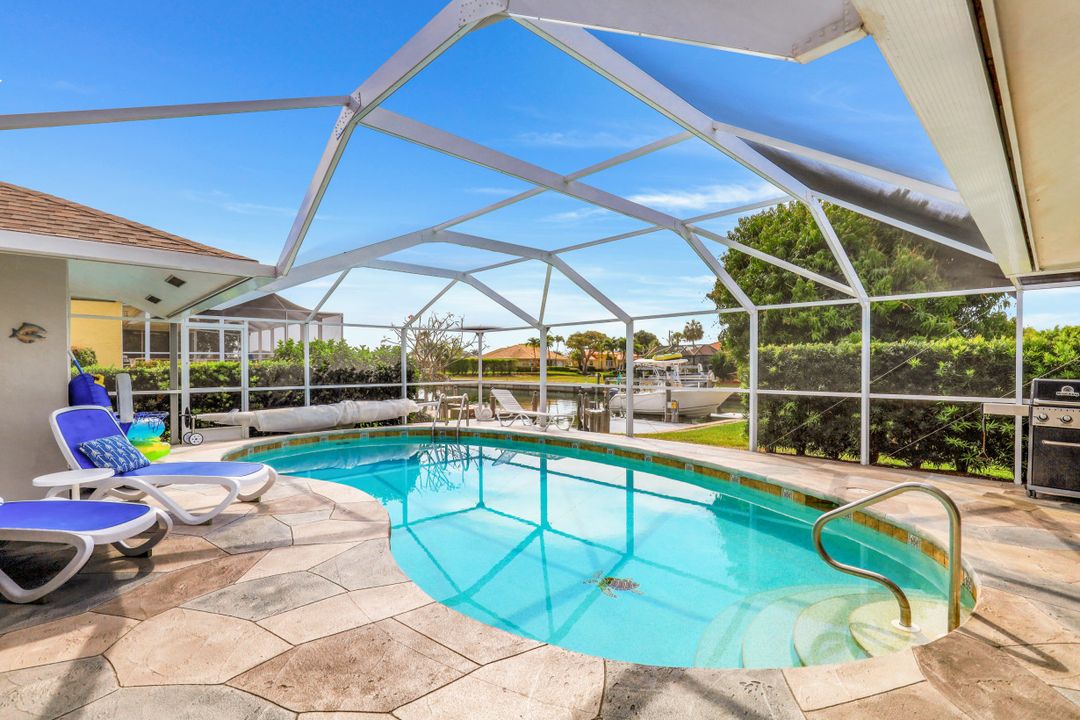 911 Tulip Ct, Marco Island, FL 34145