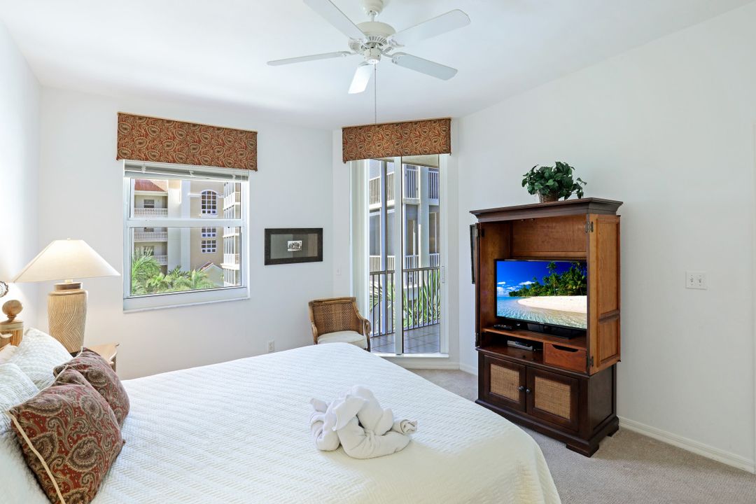 470 Launch Cir #405, Naples, FL 34108