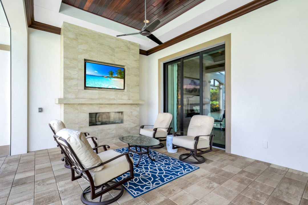 16459 Seneca Way, Naples, FL 34110