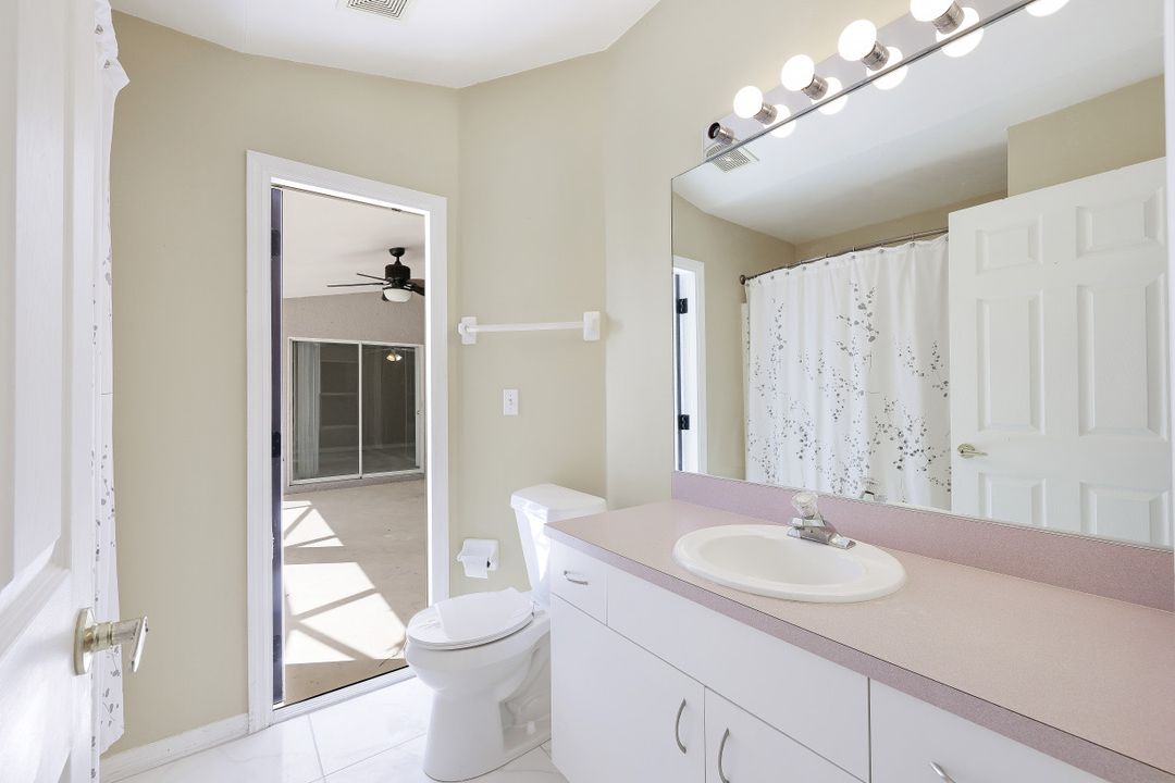 591 Pierre Cir, Lehigh Acres, FL 33974