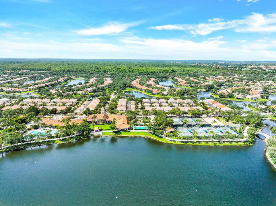 4420 Prescott Ln, Naples, FL 34119