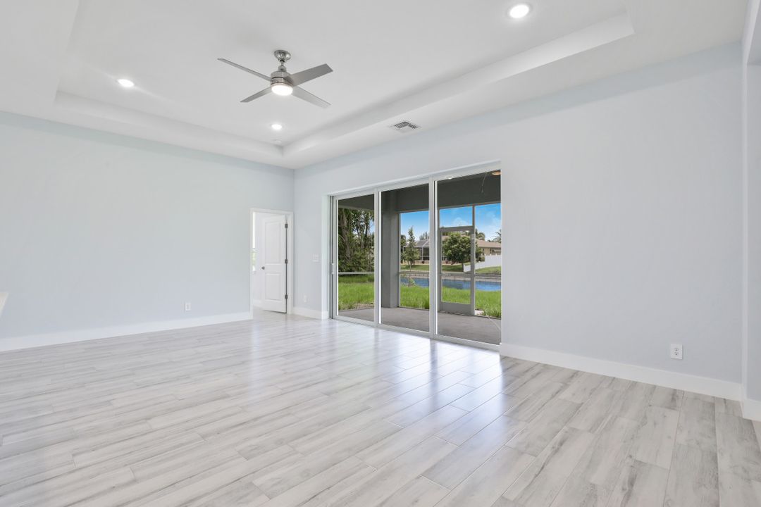 1334 SW Santa Barbara Pl, Cape Coral, FL 33991