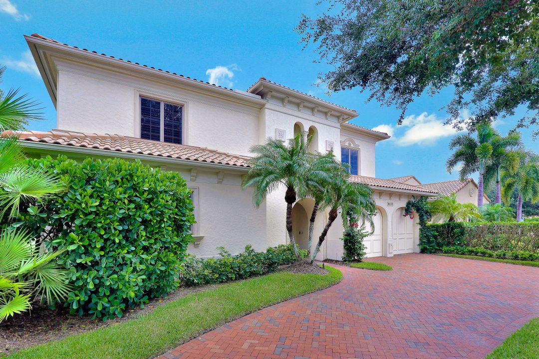 9155 Torrefino Ct, Naples, FL 34109