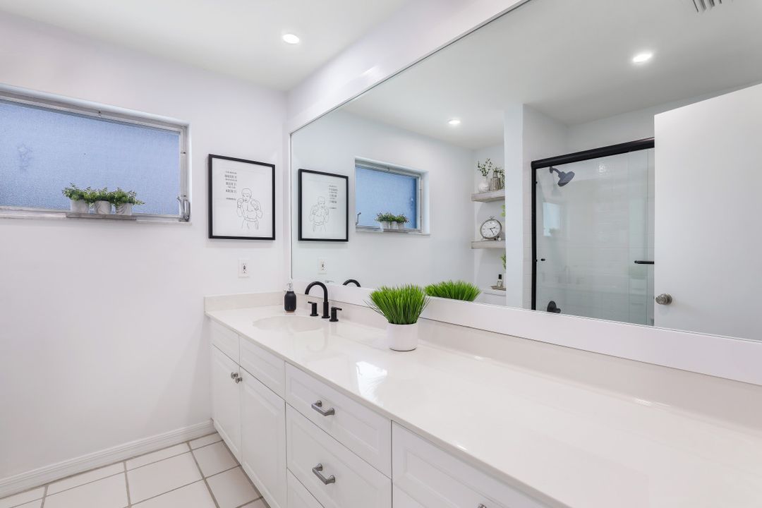 2150 Shad Ct, Naples, FL 34102