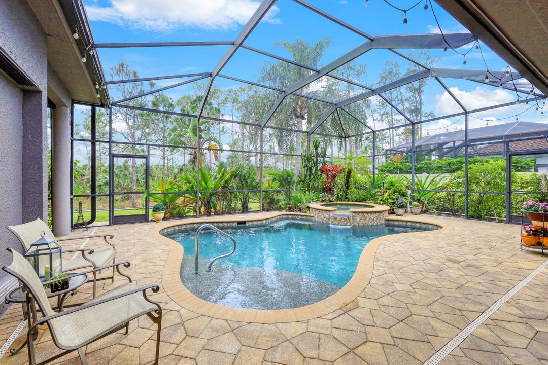 14690 Beaufort Cir, Naples, FL 34119