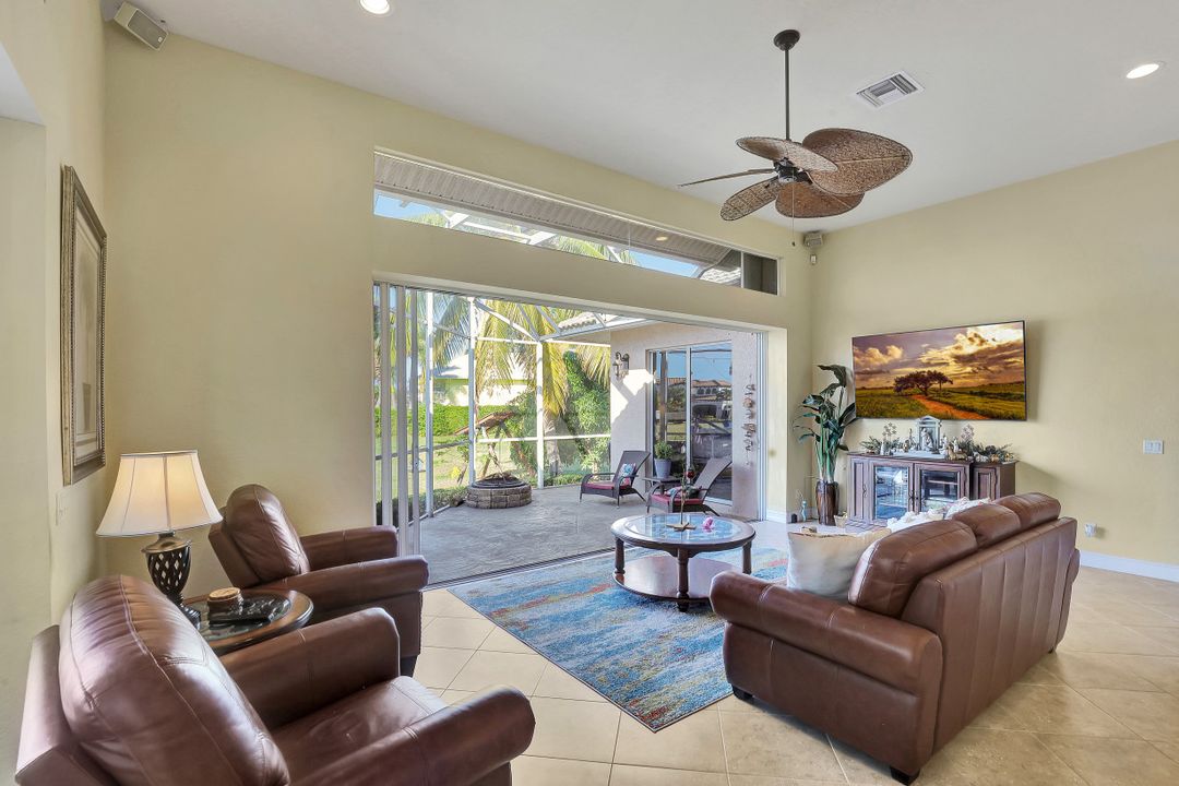138 S Bahama Ave, Marco Island, FL 34145