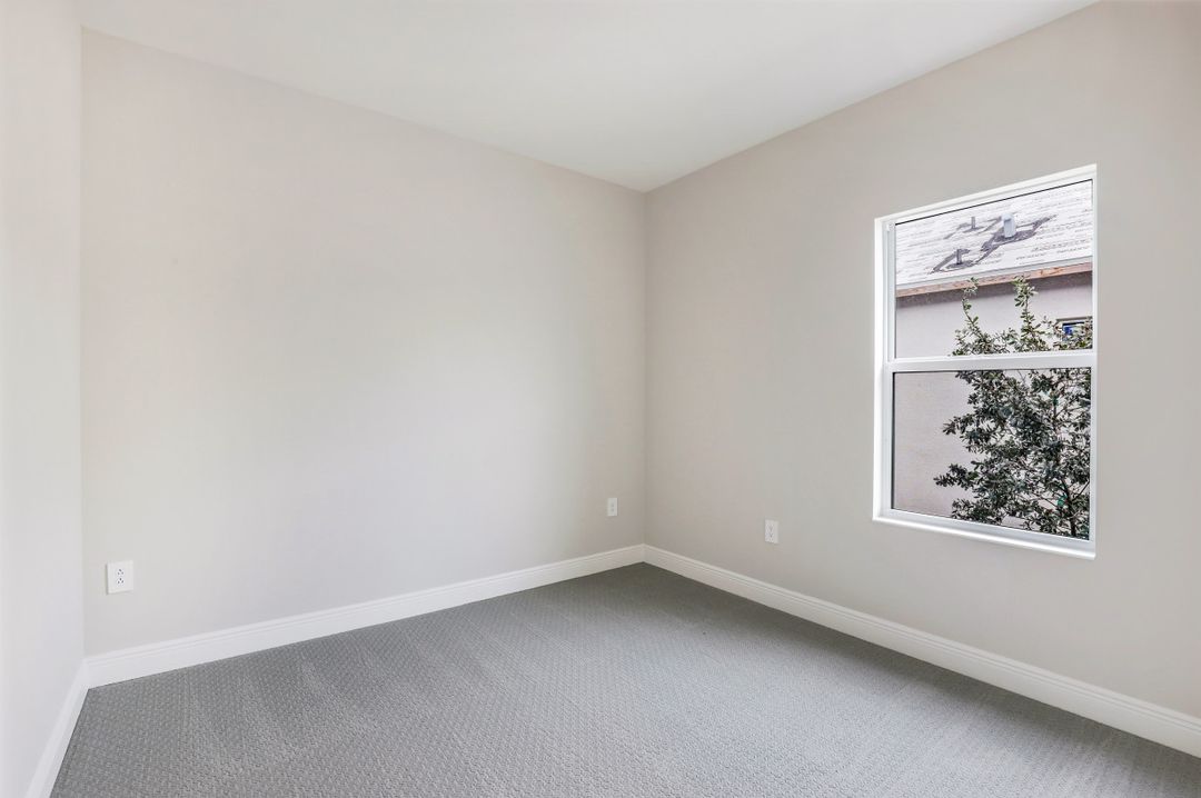 8794 Pigeon KY, Fort Myers, FL 33908