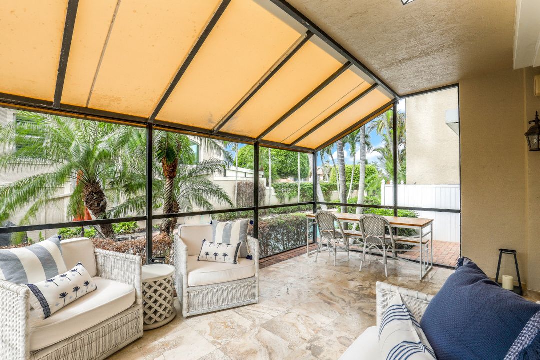 1010 5th St S #401, Naples, FL 34102