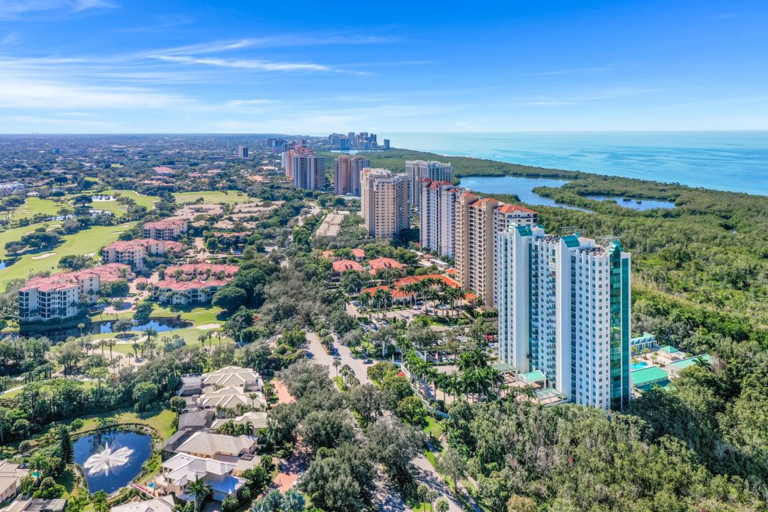 7515 Pelican Bay Blvd #21C, Naples, FL 34108