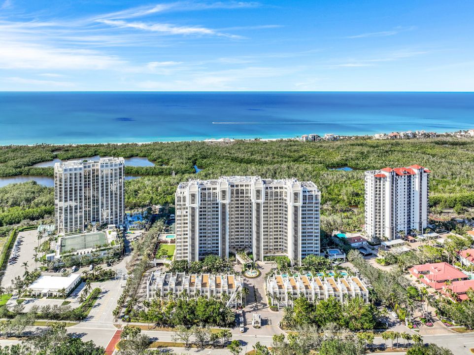 7117 Pelican Bay Blvd #1603, Naples, FL 34108