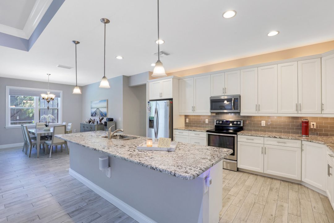 10019 Hidden Pines Ln, Bonita Springs, FL 34135