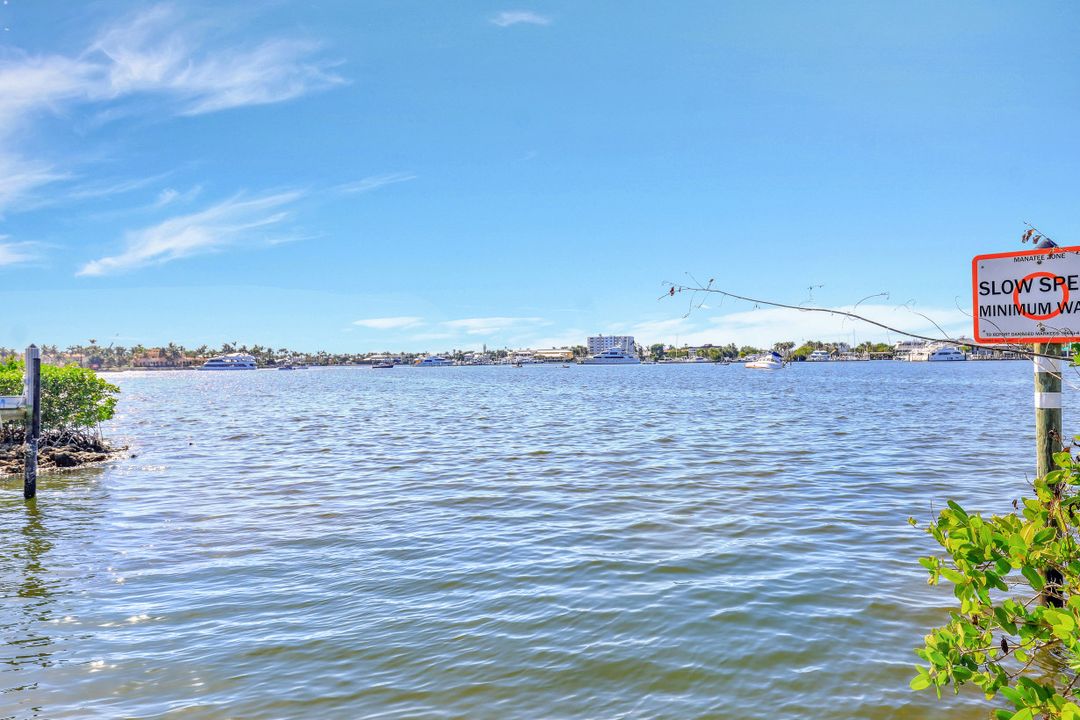 1200 Blue Point Ave a 5, Naples, FL 34102