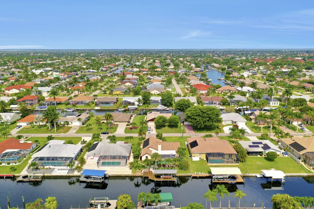 5223 SW 11th Pl, Cape Coral, FL 33914