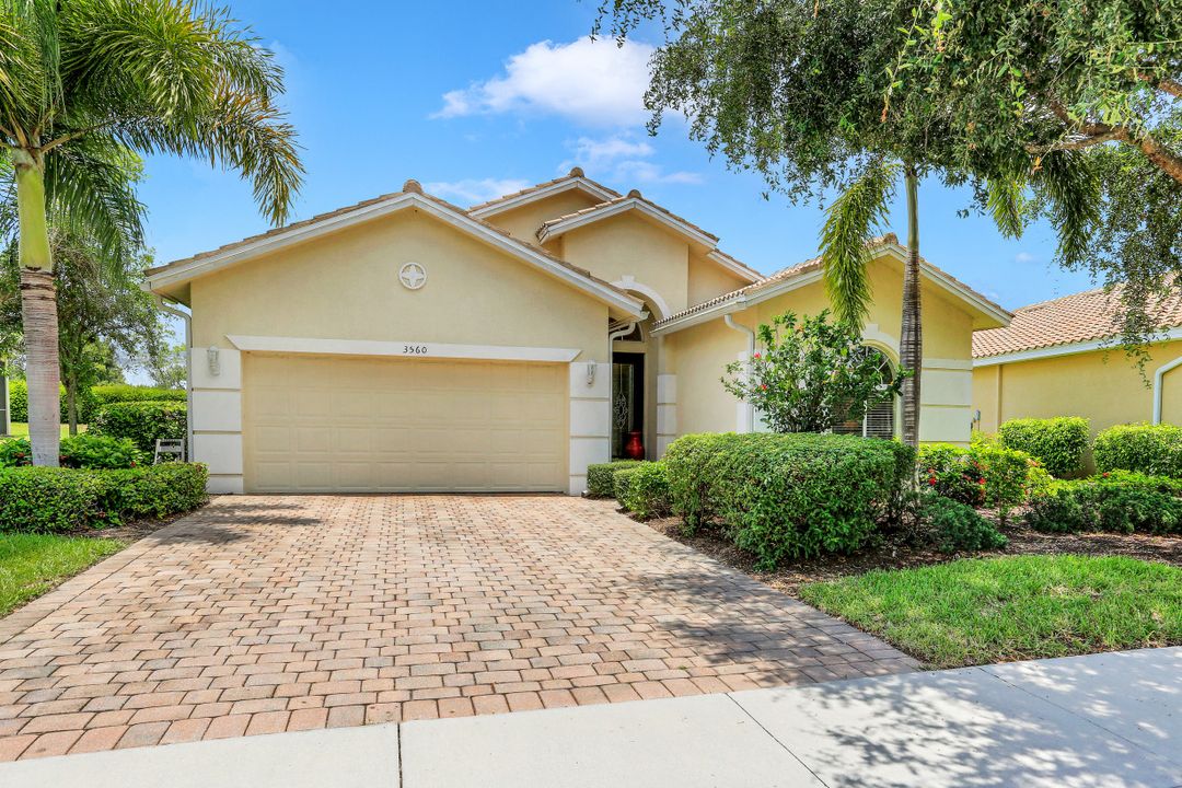 3560 Dandolo Cir, Cape Coral, FL 33909
