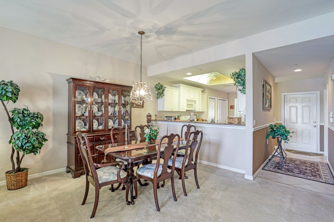 2810 Cypress Trace Cir #2116, Naples, FL 34119