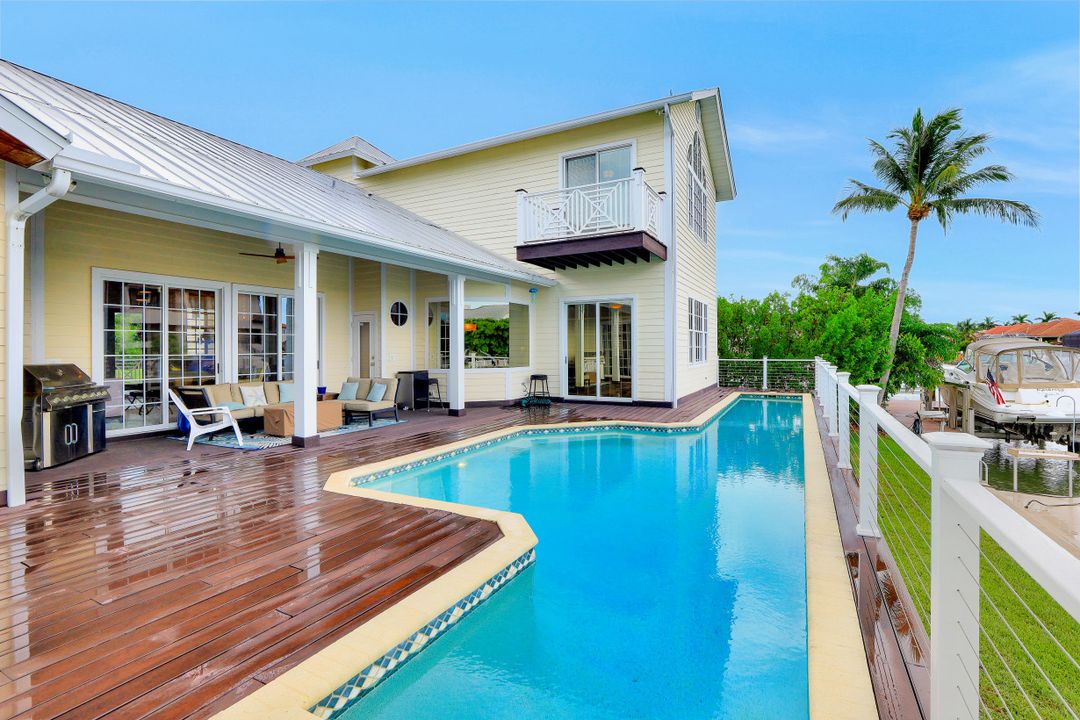 206 Flamingo Ave, Naples, FL 34108