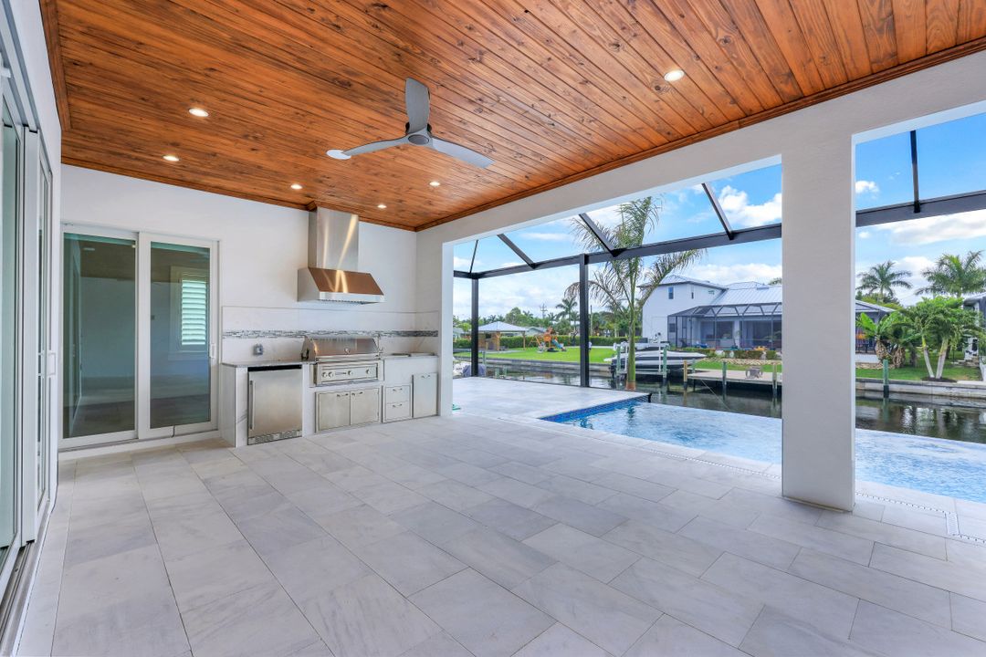 5311 Mayfair Ct, Cape Coral, FL 33904