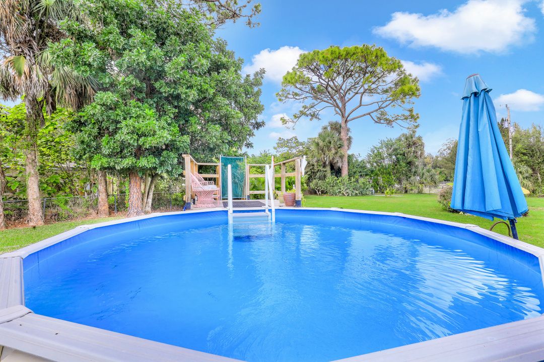 7905 Marx Dr, North Fort Myers, FL 33917