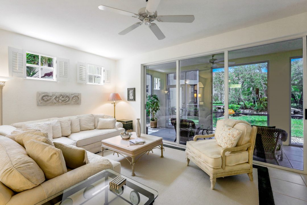 700 Lambiance Cir Apt 101, Naples, FL 34108